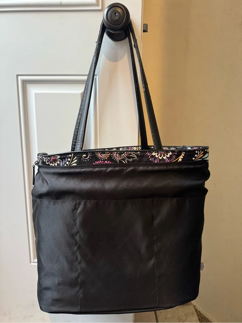 Vera Bradley Quilted Black Paisley Large Tote Bag w/leather trim (19”x14”x6”)